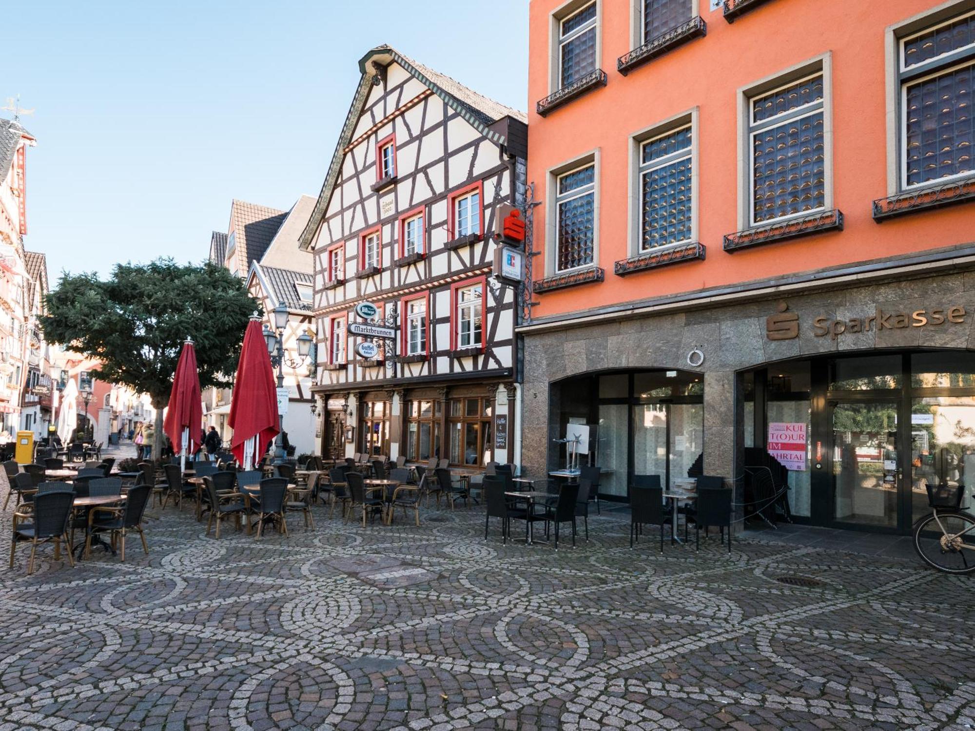 Ferienwohnung Fuer 6: Zentrum, Wifi, Tv, Kueche, Neu Bad Neuenahr-Ahrweiler Exterior foto